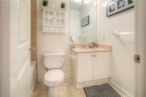 Photo 7 at 1406 - 18 Yorkville Avenue, Annex, Toronto