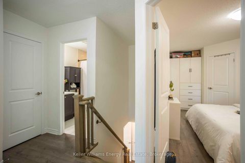 Photo 17 at 104 Howe Avenue, Birchmount, Toronto