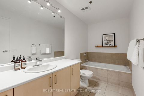 Photo 6 at 105 - 993 Queen Street W, Bellwoods, Toronto