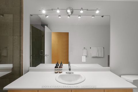 Photo 8 at 105 - 993 Queen Street W, Bellwoods, Toronto