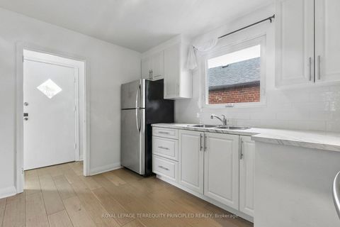 Photo 6 at 104 Galbraith Avenue, Parkview, Toronto