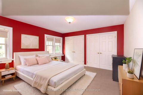 Photo 20 at 61 Grenview Boulevard N, Kingsway South, Toronto