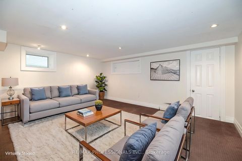 Photo 24 at 61 Grenview Boulevard N, Kingsway South, Toronto