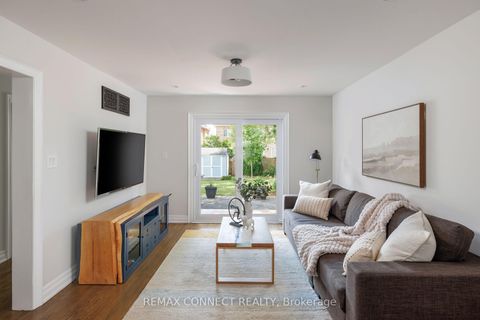 Photo 8 at 52 Angus Drive, Don Valley Village, Toronto