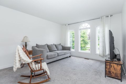 Photo 7 at 1 Lang Drive, Northwest, Barrie