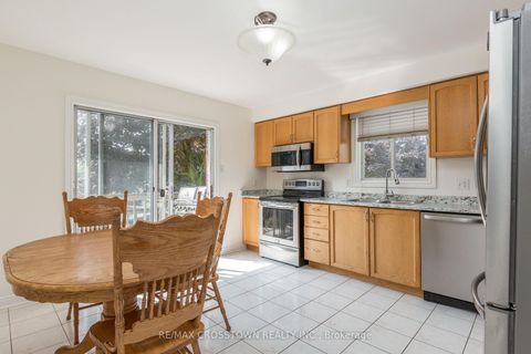 Photo 11 at 1 Lang Drive, Northwest, Barrie
