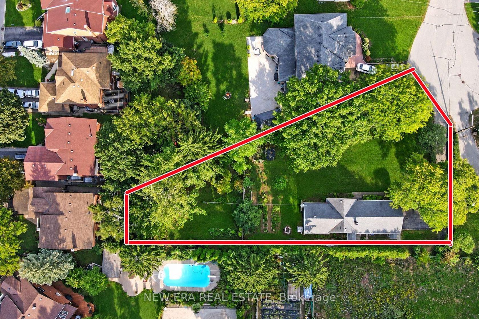 28 Thomas Avenue, Highland Creek, Toronto 