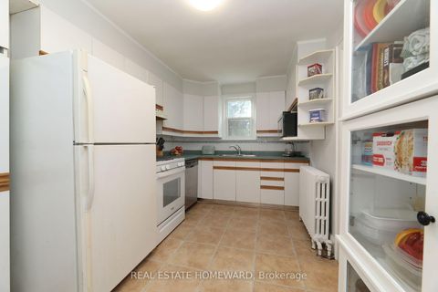 Photo 10 at 1 Pinegrove Avenue, Cliffside, Toronto