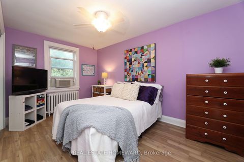 Photo 14 at 1 Pinegrove Avenue, Cliffside, Toronto