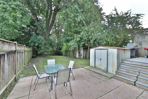 Photo 25 at 1 Pinegrove Avenue, Cliffside, Toronto