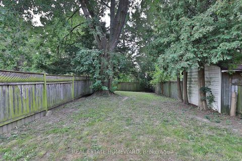 Photo 26 at 1 Pinegrove Avenue, Cliffside, Toronto