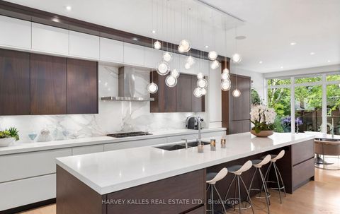 Photo 6 at 33 Tarlton Road, Forest Hill South, Toronto