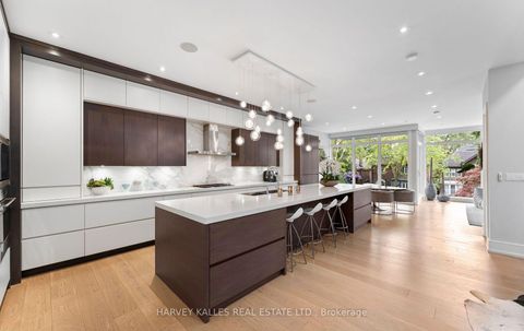 Photo 8 at 33 Tarlton Road, Forest Hill South, Toronto