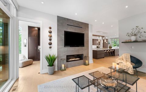 Photo 11 at 33 Tarlton Road, Forest Hill South, Toronto