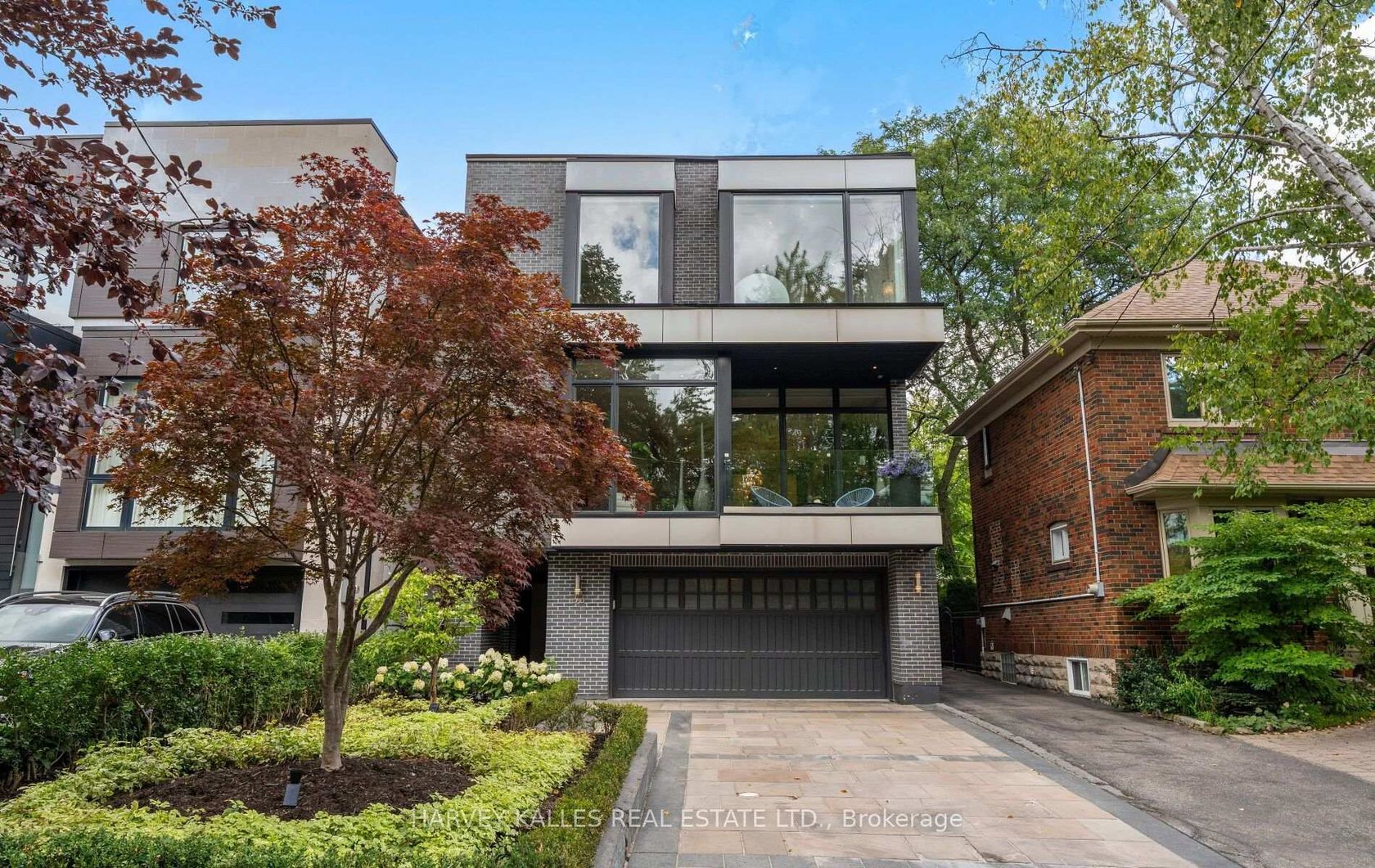 33 Tarlton Road, Forest Hill South, Toronto by Loree Meneguzzi Real Estate 33 Tarlton Road, Forest Hill South, Toronto