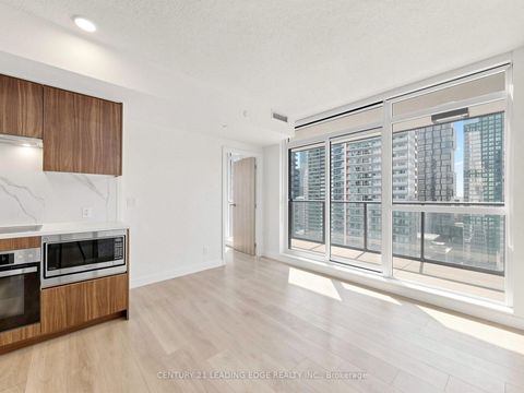 Photo 4 at 2606 - 38 Widmer Street, Waterfront Communities C1, Toronto
