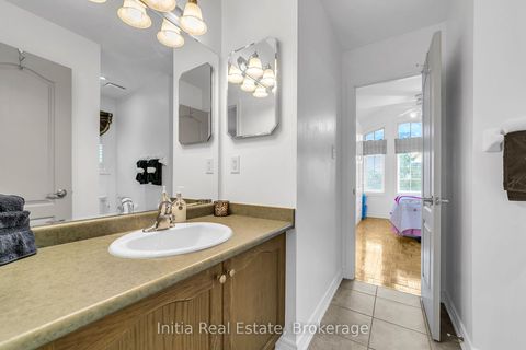 Photo 23 at 278 Fossil Hill Road E, Vellore Village, Vaughan