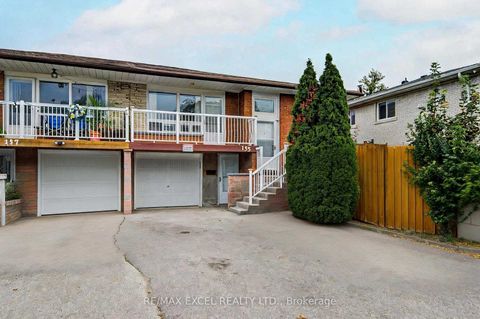 Photo 1 at 155 Edmonton Drive, Pleasant View, Toronto