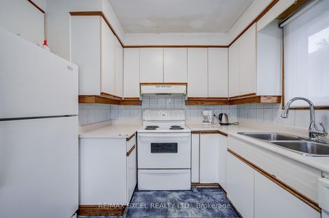 Photo 15 at 155 Edmonton Drive, Pleasant View, Toronto