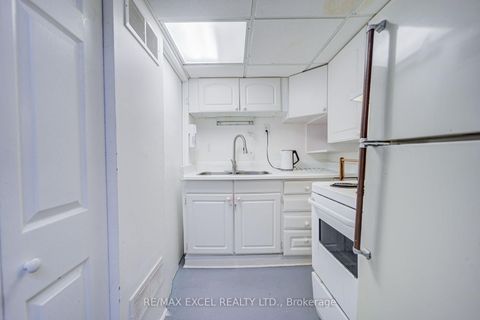 Photo 35 at 155 Edmonton Drive, Pleasant View, Toronto