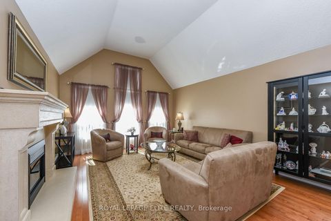 Photo 5 at 67 ELMBROOK Crescent E, West Deane, Toronto