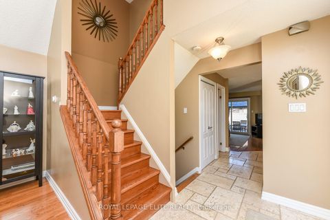 Photo 8 at 67 ELMBROOK Crescent E, West Deane, Toronto