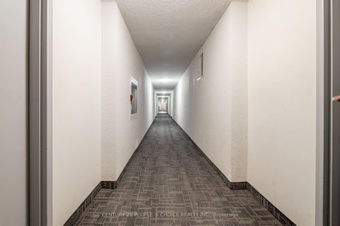 Photo 5 at 910 - 40 Panorama Court, Jamestown, Toronto