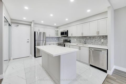 Photo 10 at 910 - 40 Panorama Court, Jamestown, Toronto
