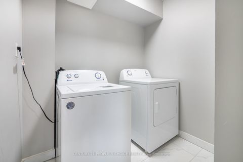 Photo 36 at 910 - 40 Panorama Court, Jamestown, Toronto