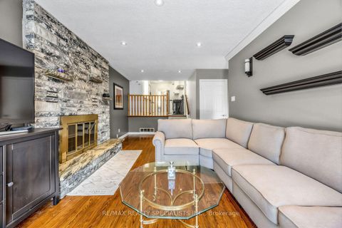Photo 8 at 16 Langevin Crescent, Centennial Scarborough, Toronto