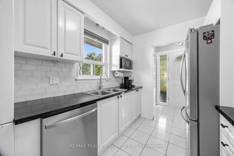 Photo 14 at 16 Langevin Crescent, Centennial Scarborough, Toronto