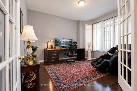 Photo 13 at 9 Alpaca Drive, Jefferson, Richmond Hill