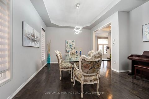 Photo 18 at 9 Alpaca Drive, Jefferson, Richmond Hill