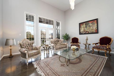 Photo 20 at 9 Alpaca Drive, Jefferson, Richmond Hill
