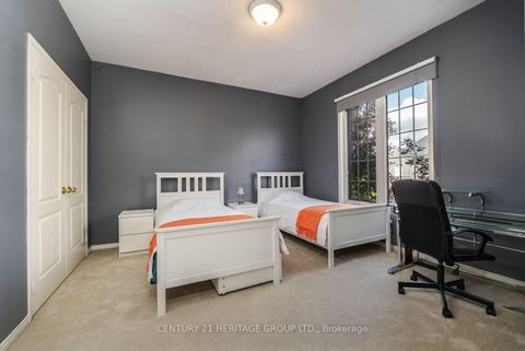 Photo 27 at 9 Alpaca Drive, Jefferson, Richmond Hill