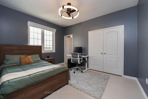 Photo 29 at 9 Alpaca Drive, Jefferson, Richmond Hill