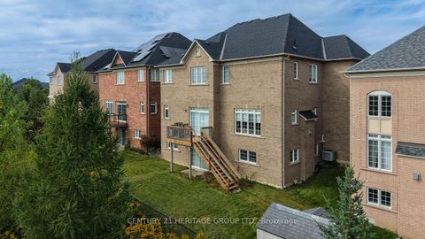 Photo 32 at 9 Alpaca Drive, Jefferson, Richmond Hill