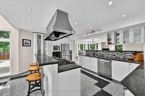 Photo 15 at 11 Cedarwood Crescent, Nobleton, King