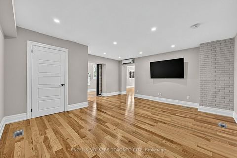 Photo 28 at 11 Cedarwood Crescent, Nobleton, King