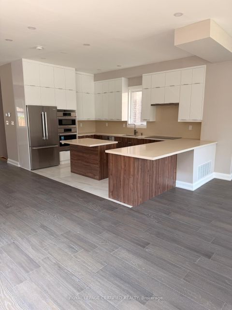 Photo 3 at 450 Midland Avenue, Cliffside, Toronto