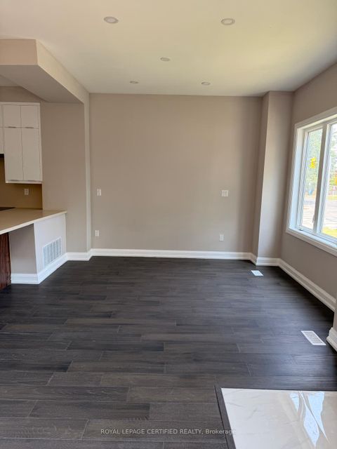 Photo 5 at 450 Midland Avenue, Cliffside, Toronto