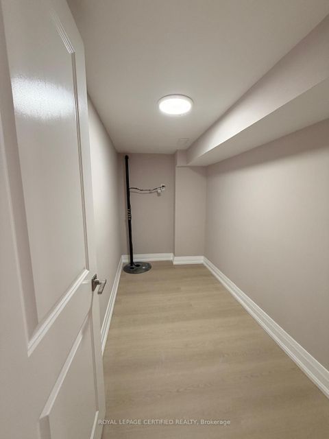Photo 11 at 450 Midland Avenue, Cliffside, Toronto