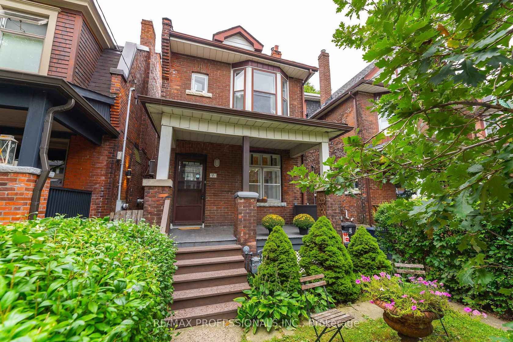 181 Garden Avenue, Roncesvalles, Toronto photo number 2
