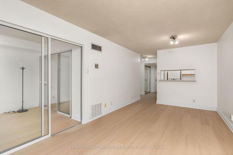 Photo 10 at 418 - 92 King Street E, Yonge Corridor, Toronto