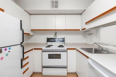 Photo 14 at 418 - 92 King Street E, Yonge Corridor, Toronto