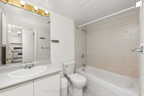 Photo 17 at 418 - 92 King Street E, Yonge Corridor, Toronto