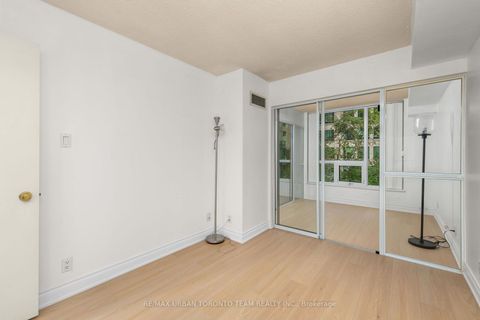 Photo 19 at 418 - 92 King Street E, Yonge Corridor, Toronto