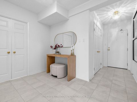 Photo 4 at 501 - 96 Fifeshire Road, Windfields, Toronto