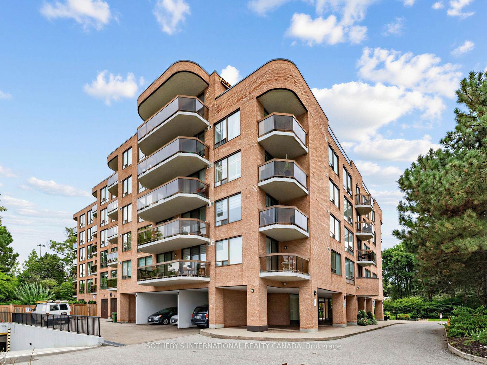 501 - 96 Fifeshire Road, Windfields, Toronto photo number 2