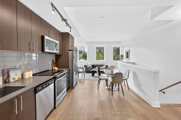 Photo 3 at 16 - 780 Sheppard Avenue E, Bayview Village, Toronto